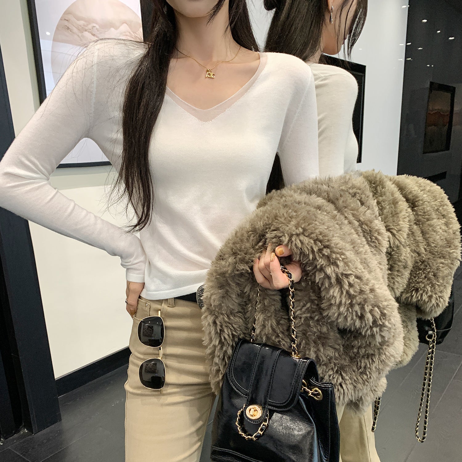 Mesh Spliced White V-Neck Slim Fit Inner Knit Sweater Top